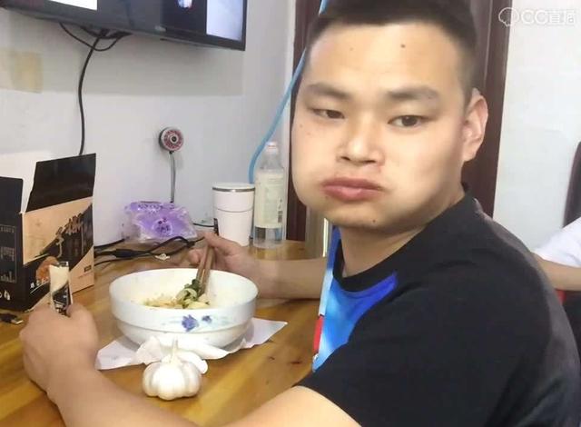 梦幻西游手游神鸡打书,梦幻西游手游神鸡和泡泡哪个好